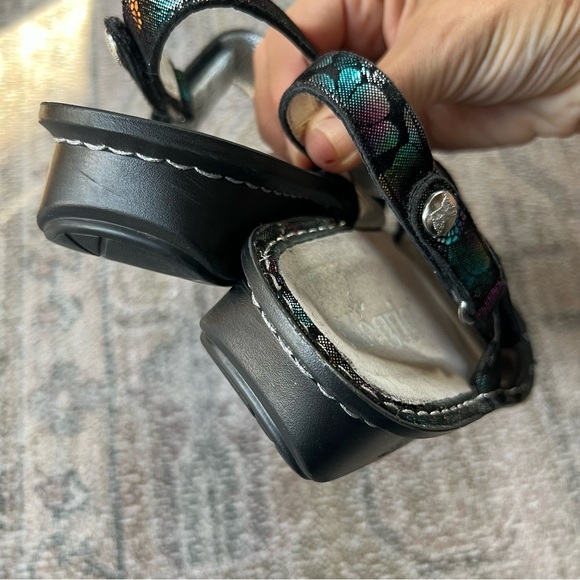 Alegria Verona Colorful Floral Sandals Black Boho Comfort Leather 7 Slip Hippie - Picture 8 of 13